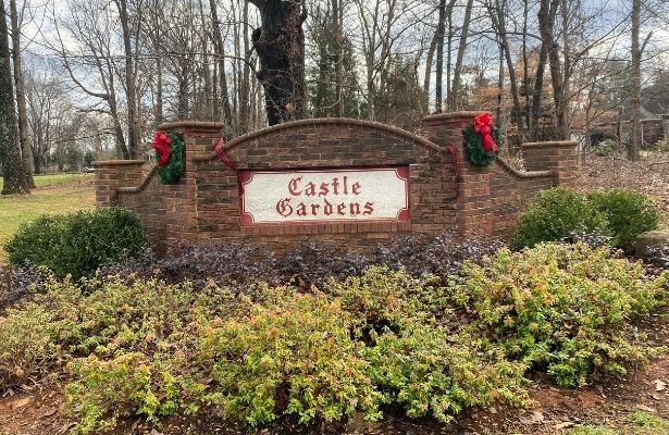 Castle Gardens-Charlotte 28215