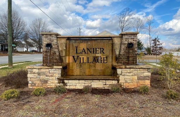 Lanier Village-Charlotte 28215